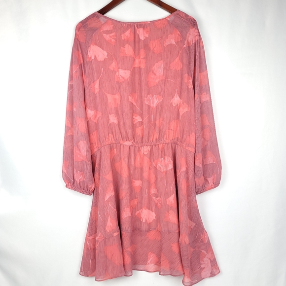 Halston Pintucked Georgette Blouson Ginko Dress Bracelet Sleeve Flounce SzL Pink - Picture 3 of 9